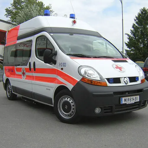 รถพยาบาลขั้นพื้นฐาน  Basic ambulance