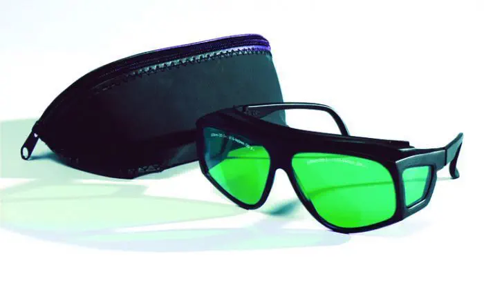 แว่นตาป้องกันแสงเลเซอร์ Laser protective glasses 27525-INT Chattanooga