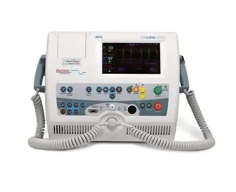 เครื่องกระตุกไฟฟ้าหัวใจชนิดไบเฟสิค พร้อมภาควัดออกซิเจนในเลือด  Manual external defibrillator RELIFE 900R  BPL Medical Technologies